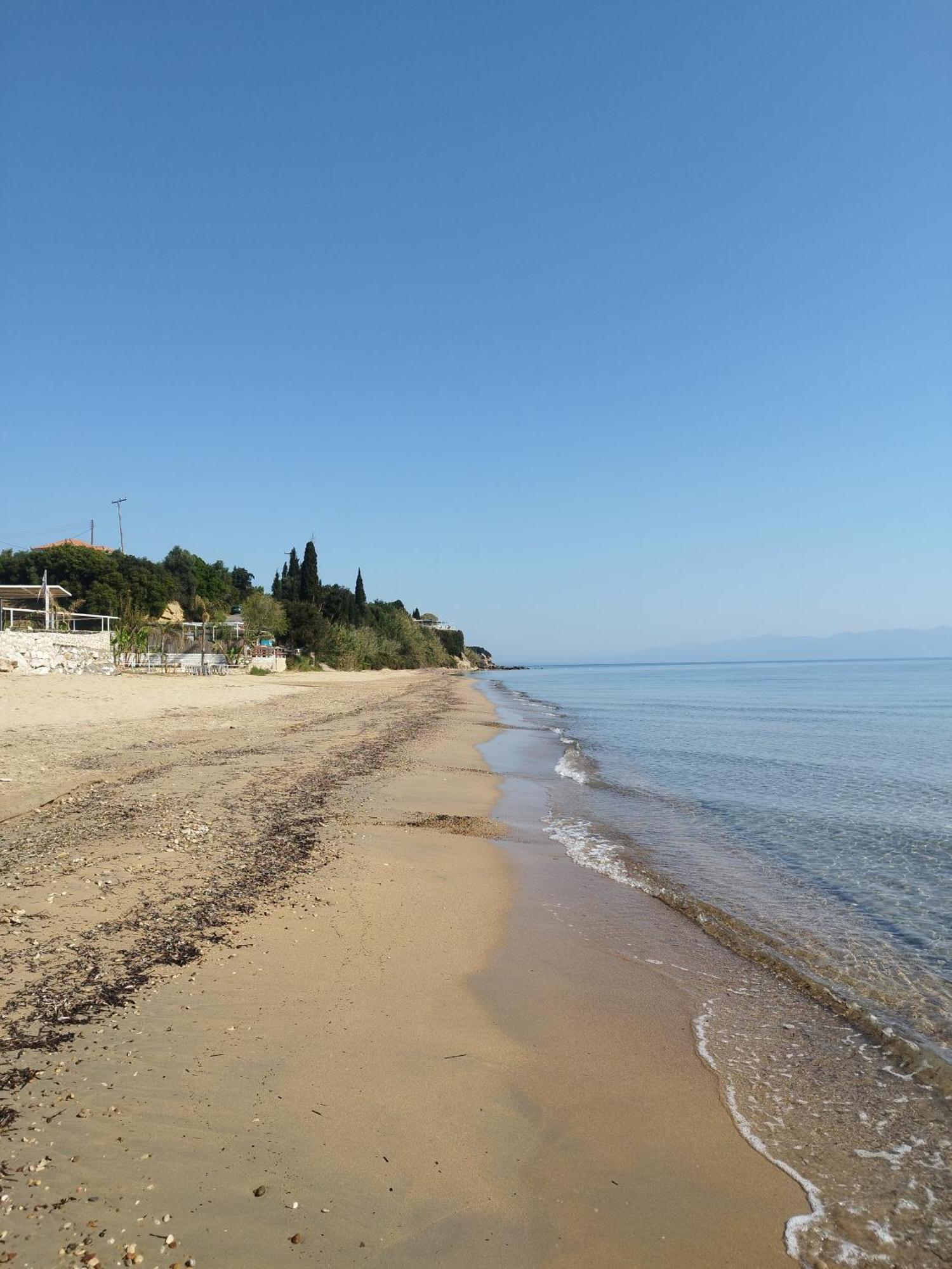 Takis Haikos House Two Minutes Walk To The Beach Peroulia Βουνάρια Εξωτερικό φωτογραφία
