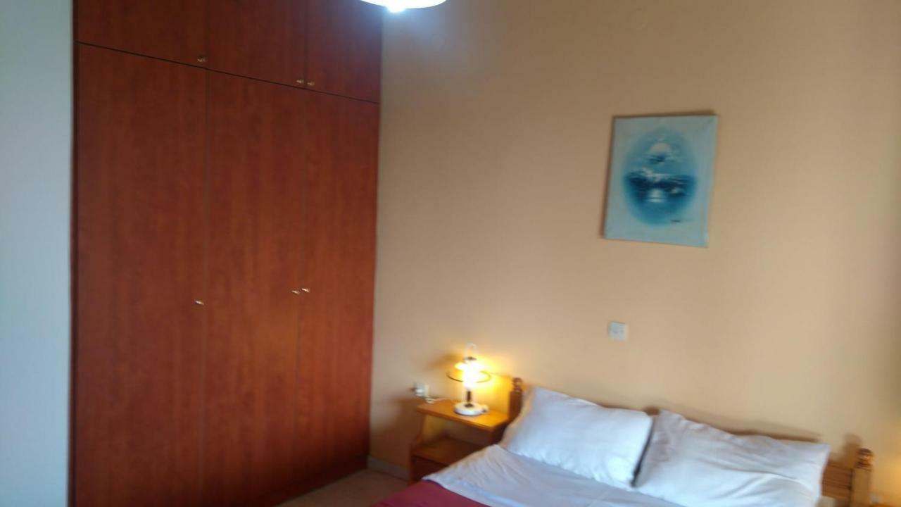 Takis Haikos House Two Minutes Walk To The Beach Peroulia Βουνάρια Εξωτερικό φωτογραφία